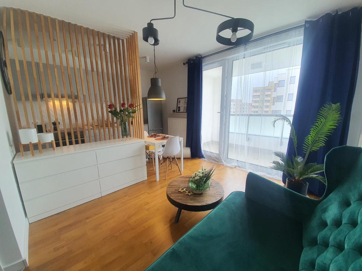 Apartament Przy Metro وارسو المظهر الخارجي الصورة